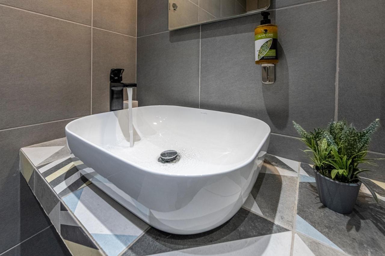 Athenian Boutique Apartments Екстериор снимка